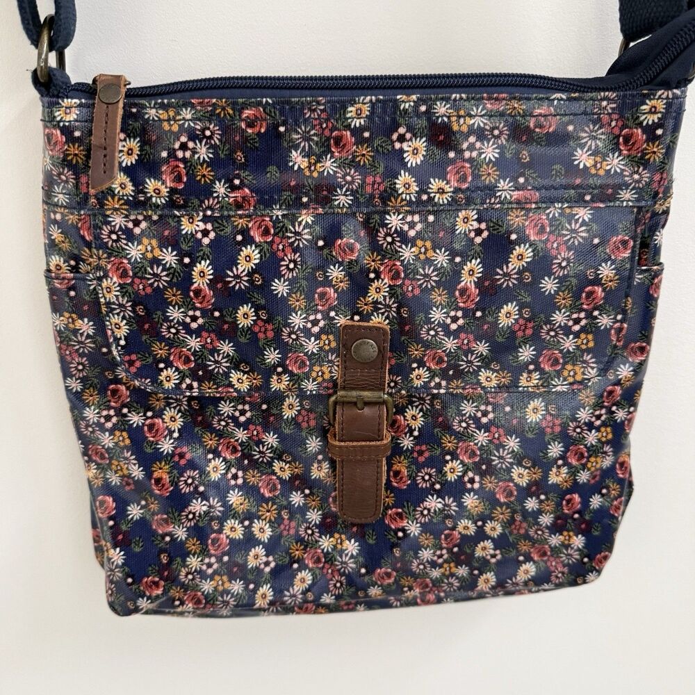 Fat Face British Canvas Crossbody Bag Blue Tan Print Medium Cotton PVC Coating - Picture 1 of 10